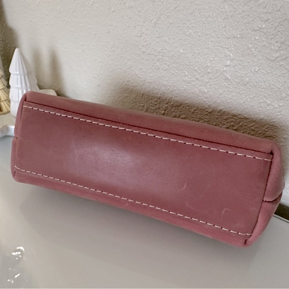 NWT 🦄 Portland Leather Eclipse Makeup Tote in Gorgeous Unicorn Blossom Color. - Picture 3 of 4